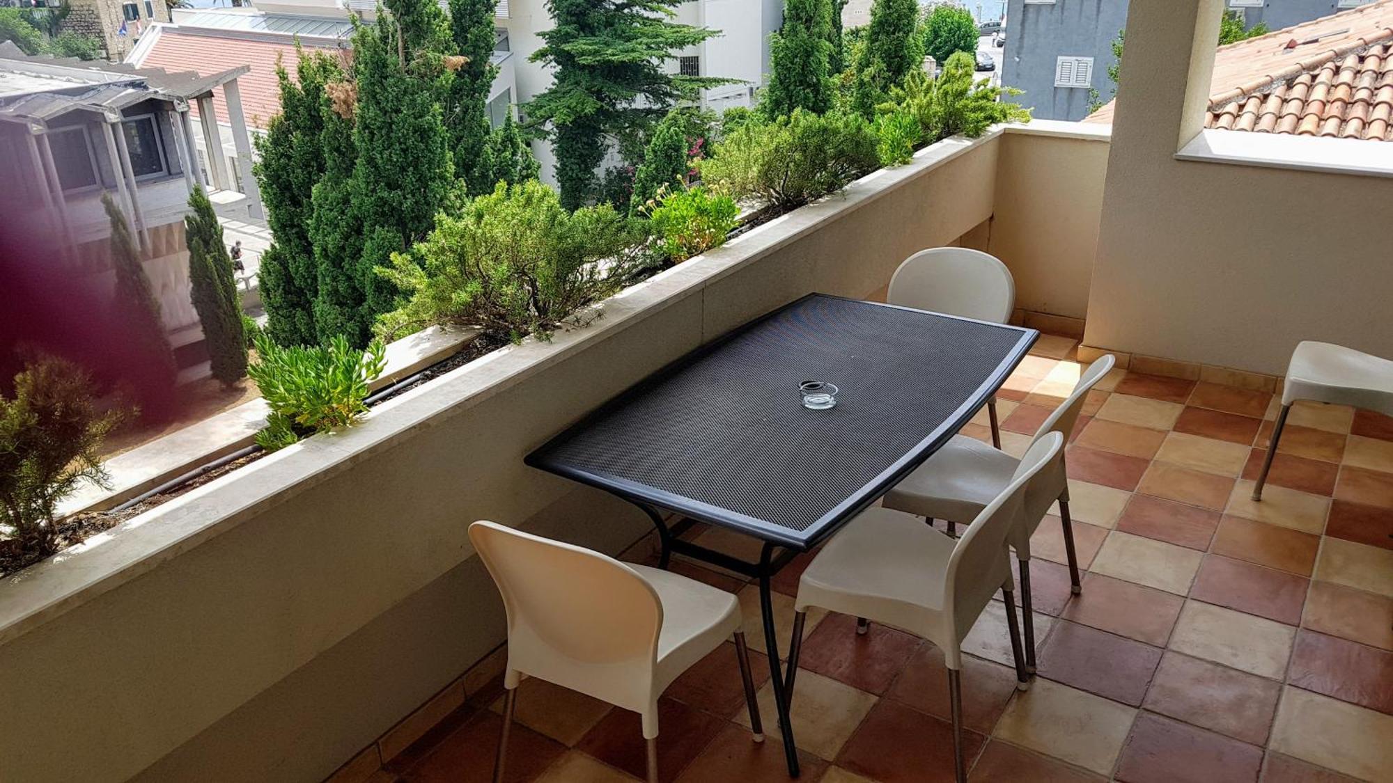 Apartments Elda Makarska Room photo